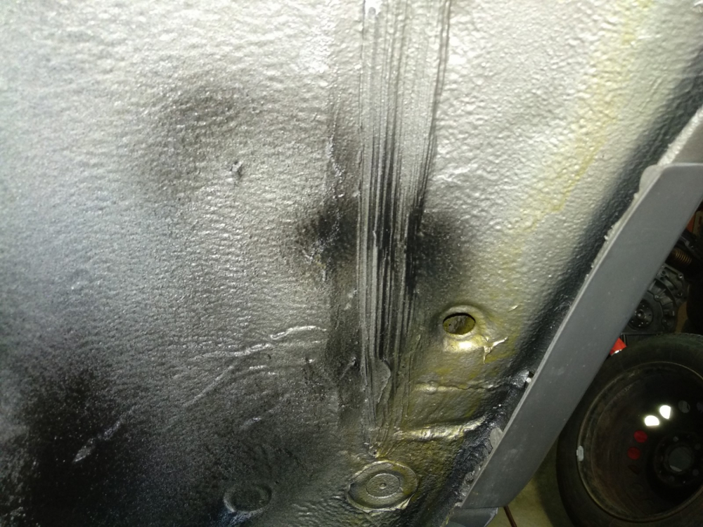 Seitenteil reparieren - kompletten Radlauf innen und außen instandsetzen und lackieren